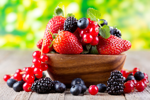 糖尿病患者能吃水果吗？甜的水果不能吃？选对水果，减少血糖波动