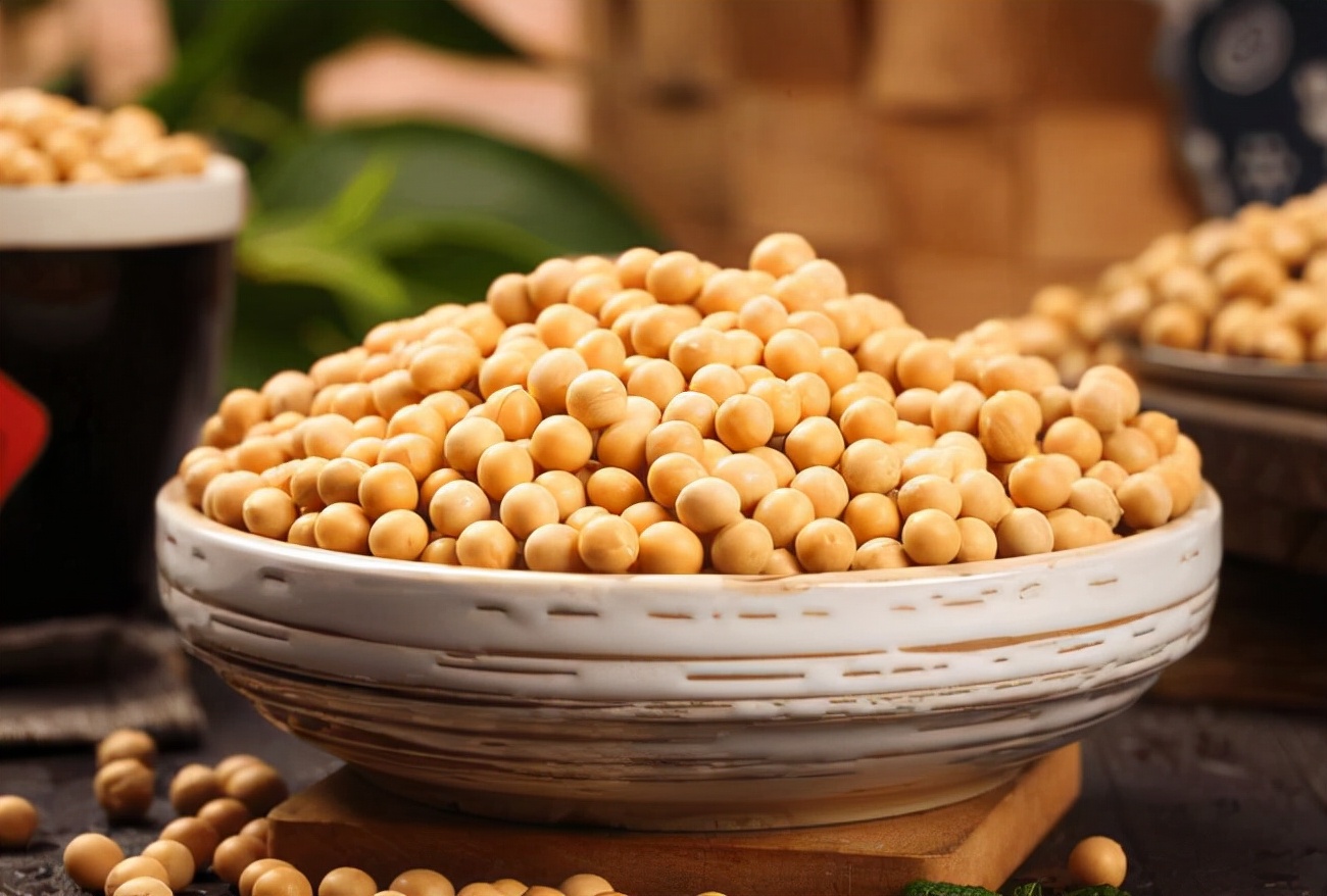 “蛋白质十佳食物排行榜”出炉，黄豆倒数第一，你吃对了吗？