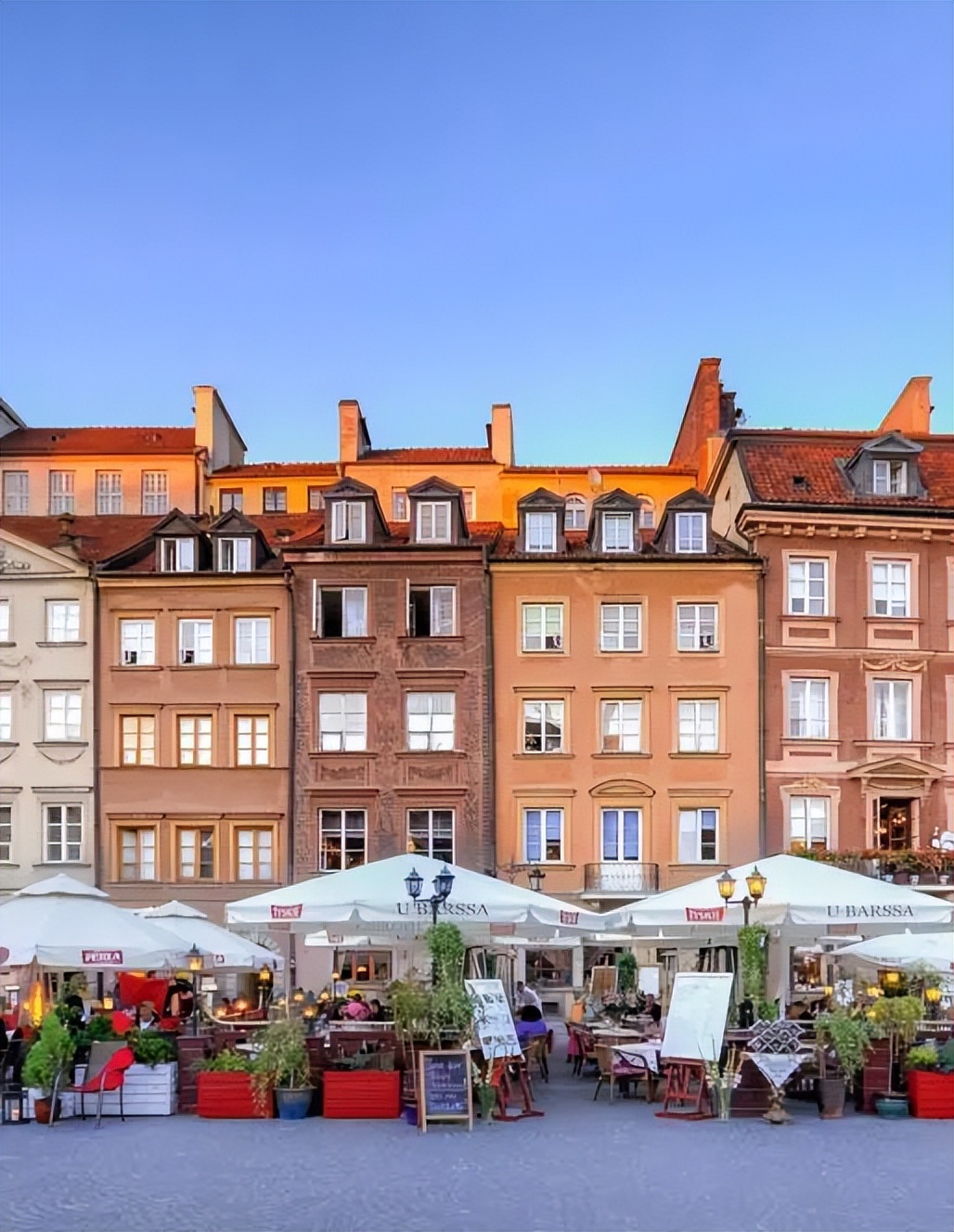 华沙是哪个国家的首都(班列站点 | 探索花海绿荫历史名城—华沙)