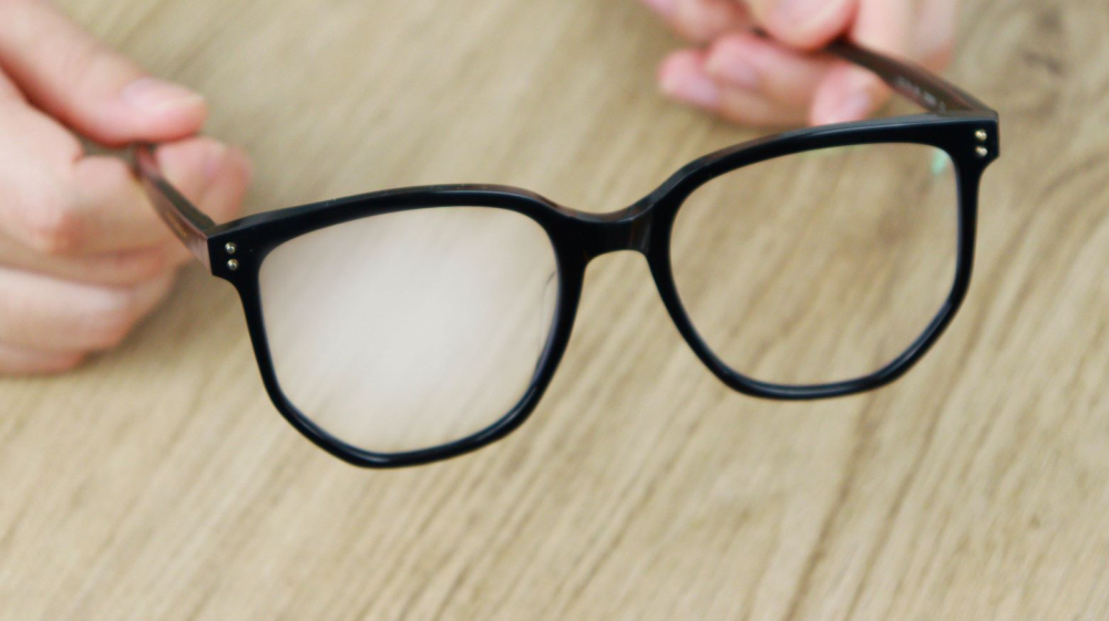 眼镜防雾小妙招，方法简单，能解决很多人困扰的问题