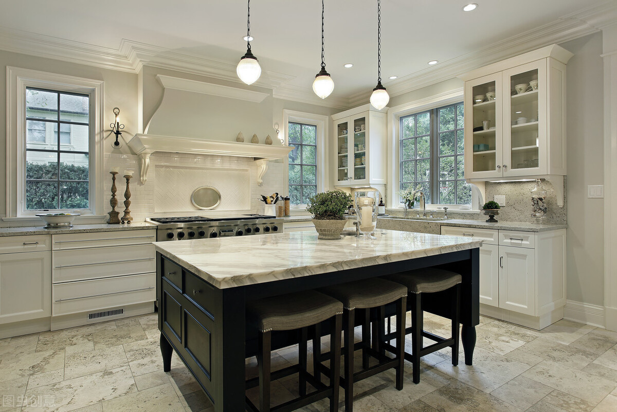 厨房台面材质有哪些？石英石、大理石、不锈钢、岩板，哪种更好？