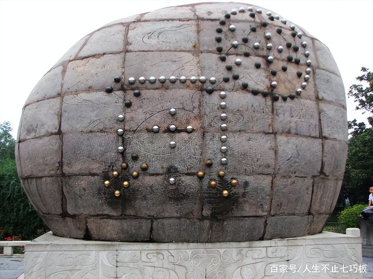 洛阳王城公园，中国第一座遗址公园，内有河图洛书碑大气优雅